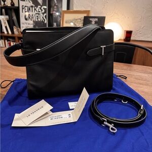 Le Tanneur LARGE SHOULDERBAG IN SMOOTH LEATHER AND NUBUCK